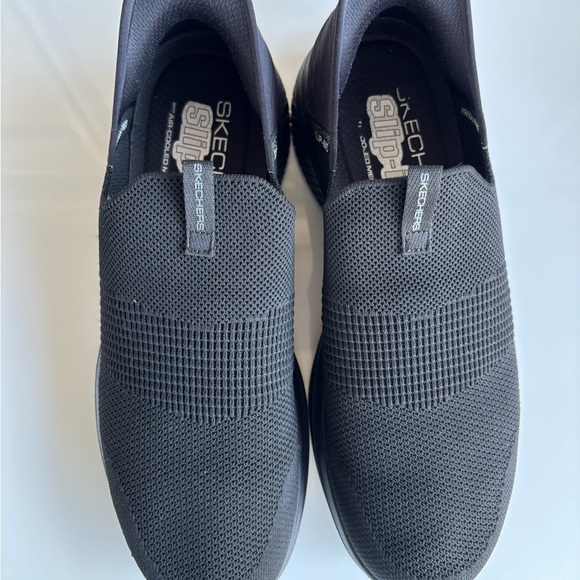 Skechers Black Slip-On Sneakers with Knit Mesh Upper - Picture 5 of 11